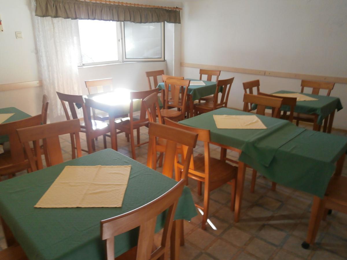 Terezia Guest-House Hotel Vonyarcvashegy Bagian luar foto