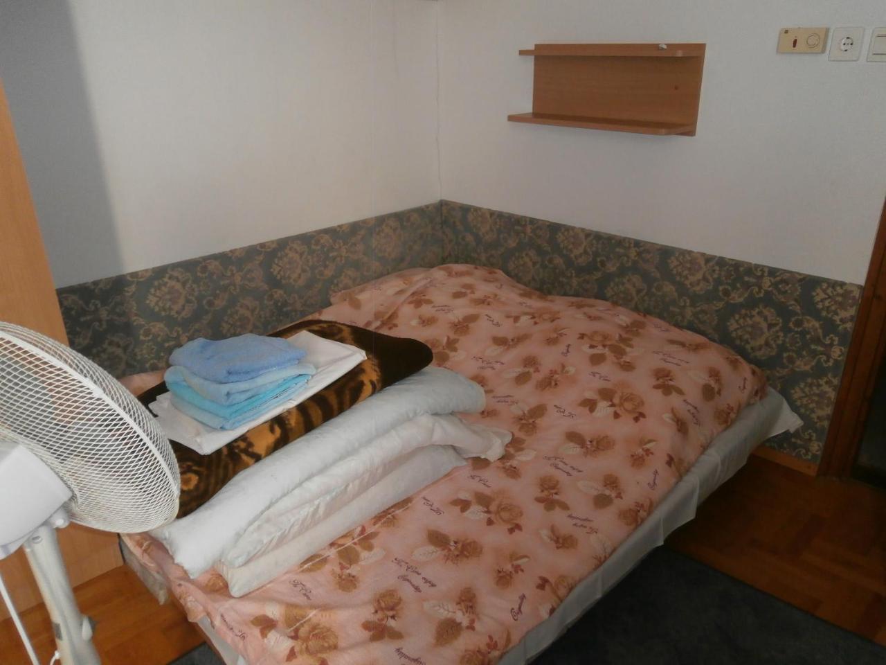 Terezia Guest-House Hotel Vonyarcvashegy Bagian luar foto